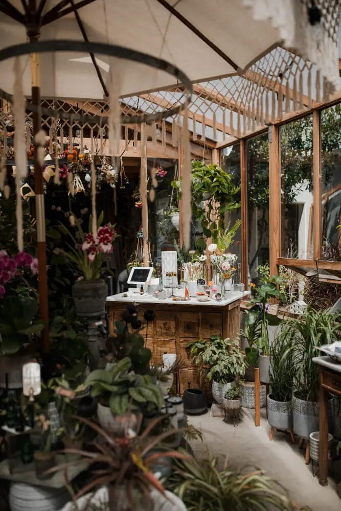 floral store interior design example