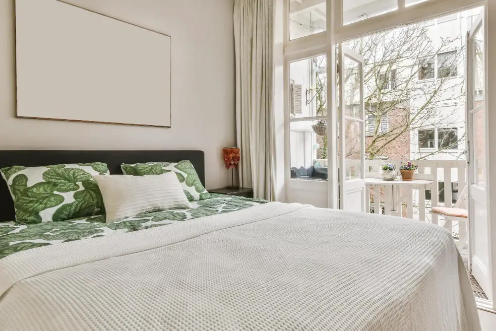 spare bedroom for rent