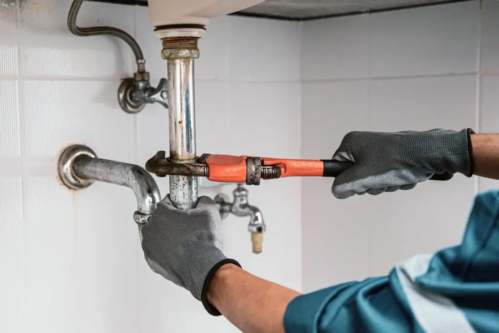 Old sink plumbing risks